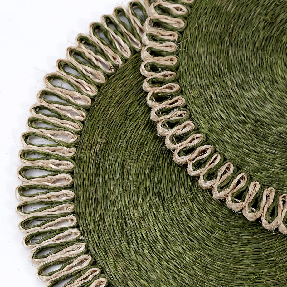 ROUND COASTER BRAID PLACEMAT WITH LOOP BORDER by SHELMED